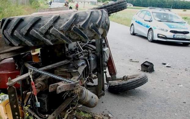 48-letnie traktorzysta z Mazowsza był tak pijany, że utopił swój ciągnik w stawie. Sam cudem uniknął utonięcia, ponieważ chwilę wcześniej… wypadł z ciągnika