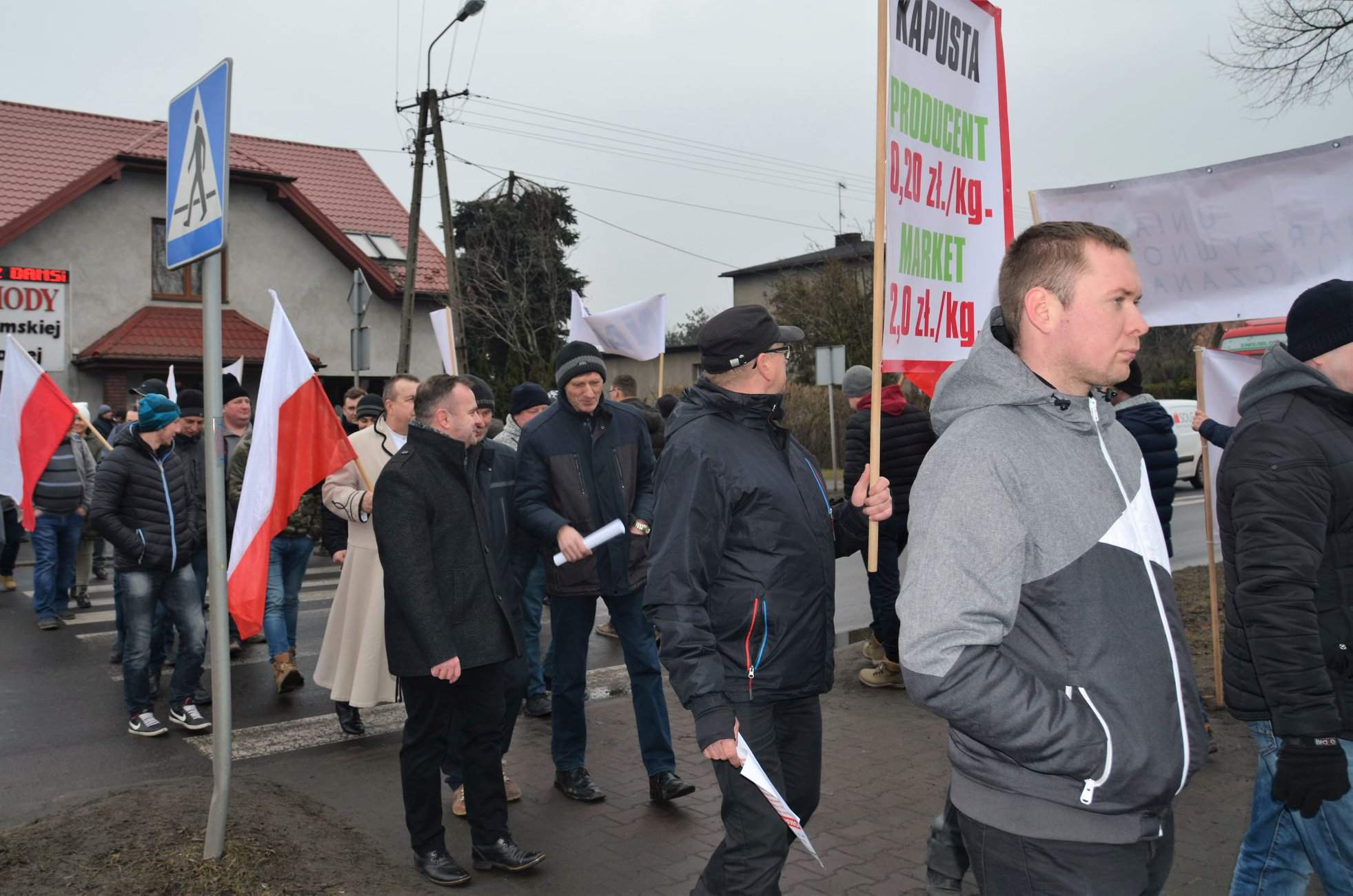 Rolnicy zablokowali drogę w Błaszkach i Wróblewie