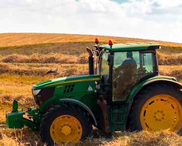 Modernizacja gospodarstw rolnych 2021 – do 900 tys. złotych dotacji dla rolników