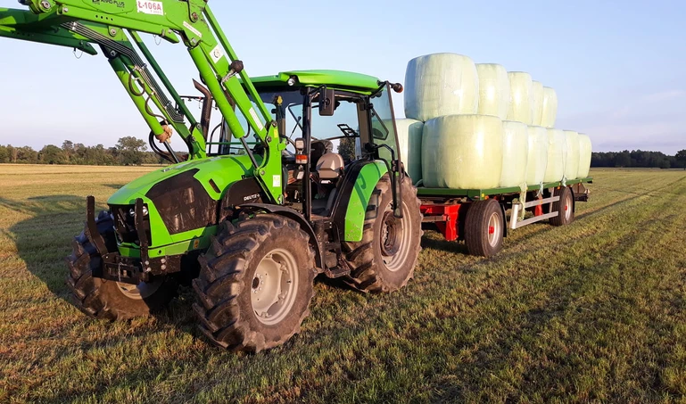 Złodzieje ukradli 2 ciągniki warte 450 tys. zł. Rolnicy oferują wysokie nagrody za pomoc