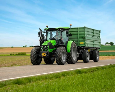 Nowe ciągniki Deutz-Fahr serii 5. Traktor na piątkę? [ZDJĘCIA]