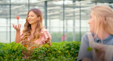 Anna Lewandowska wchodzi w rolnictwo. Uprawia warzywa i zioła