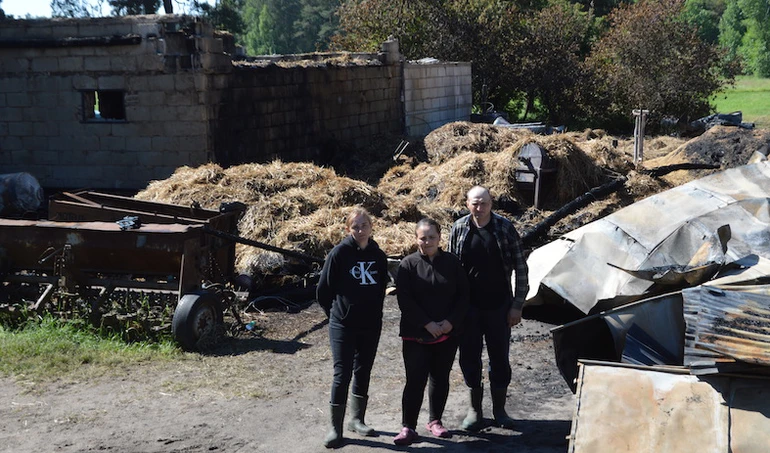 Dramat rodziny rolników spod Sokołowa. W 15 minut w pożarze stracili dorobek życia