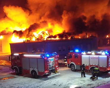 Pożar hali grupy Polskie Sady w Białej Rawskiej
