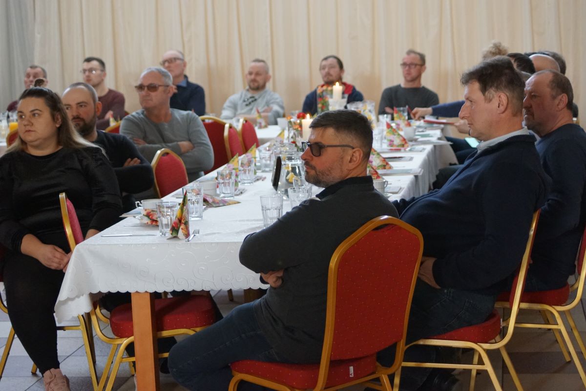 W Luboszycach pod Opolem spotkali się producenci trzody chlewnej, aby posłuchać, jakich błędów nie popełniać przy szukaniu oszczędności w chowie