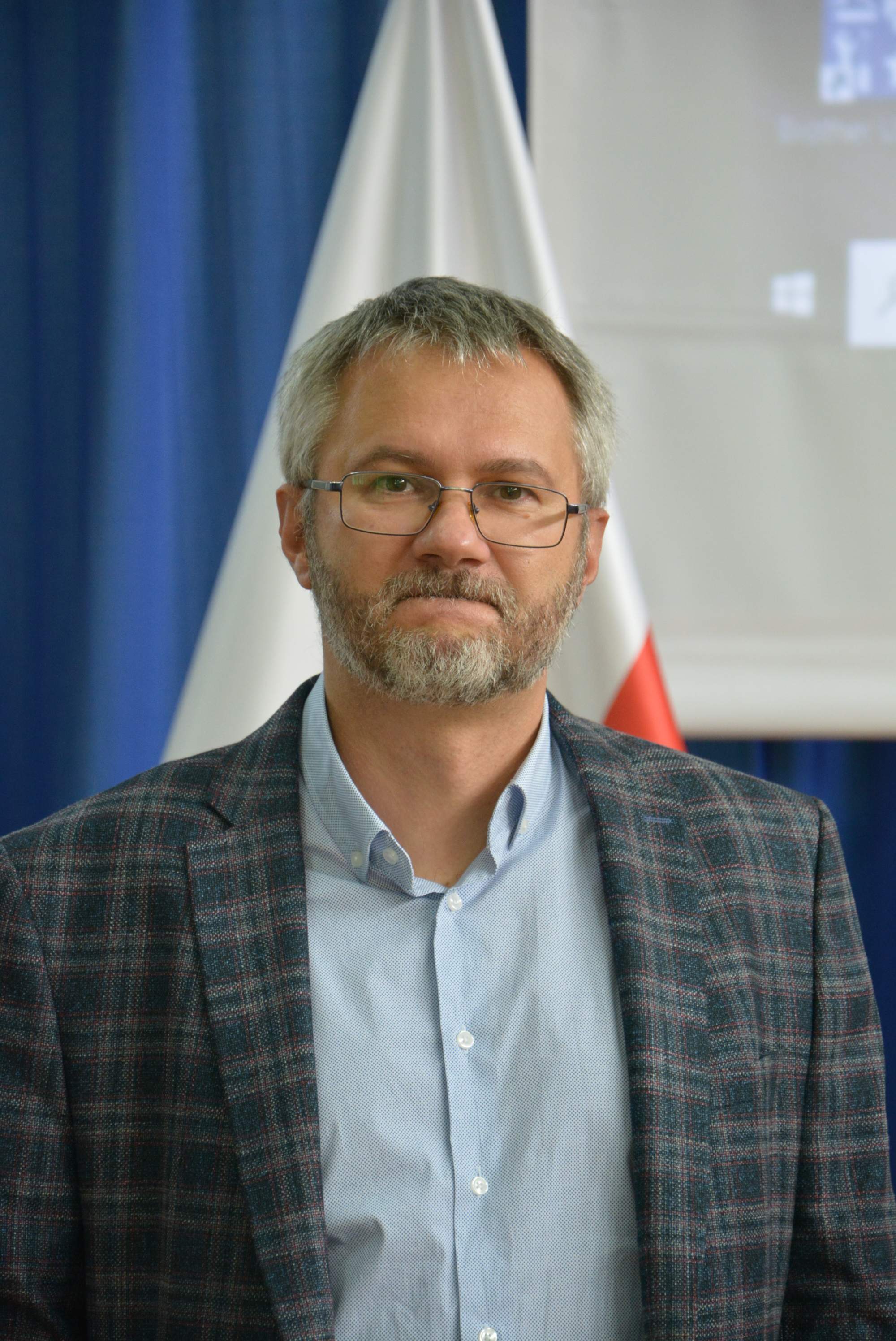 Dr Jacek Niedźwiecki