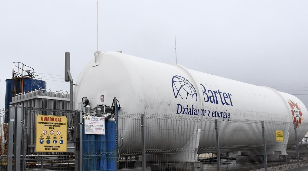 Zbiornik do przechowywania gazu LNG zasilającego instalację trigeneracyjną
