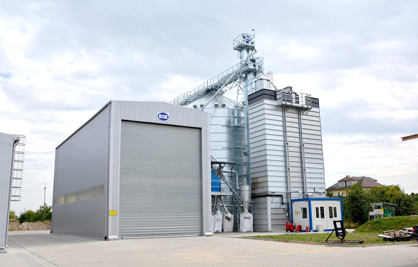 W Grabowie od 2018 roku funkcjonuje bateria silosów BIN, mogąca zmagazynować ok. 4,5 tys. ton ziarna
