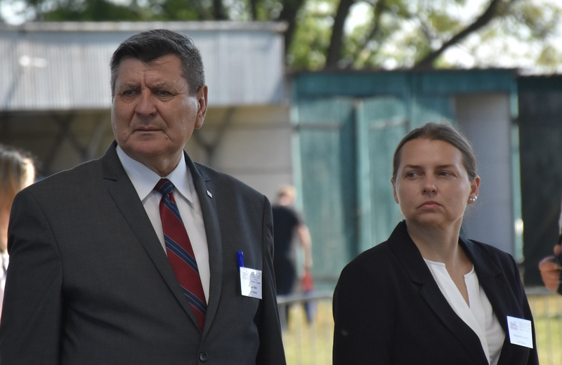 Sędziowie: Małgorzata Lisiecka i Jarosław Wiek